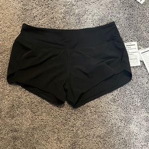 Like new - Vuori Omni Performance Short